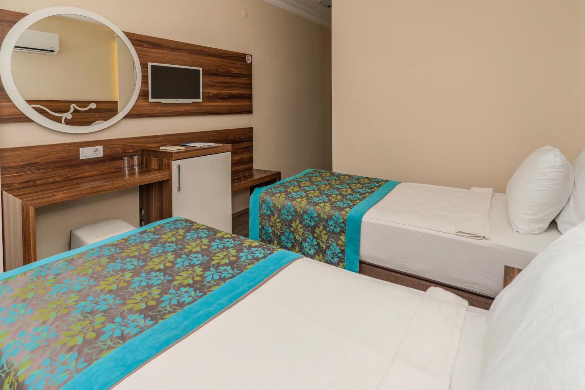 Kleopatra Blue Hawai Hotel Alanya Kültér fotó