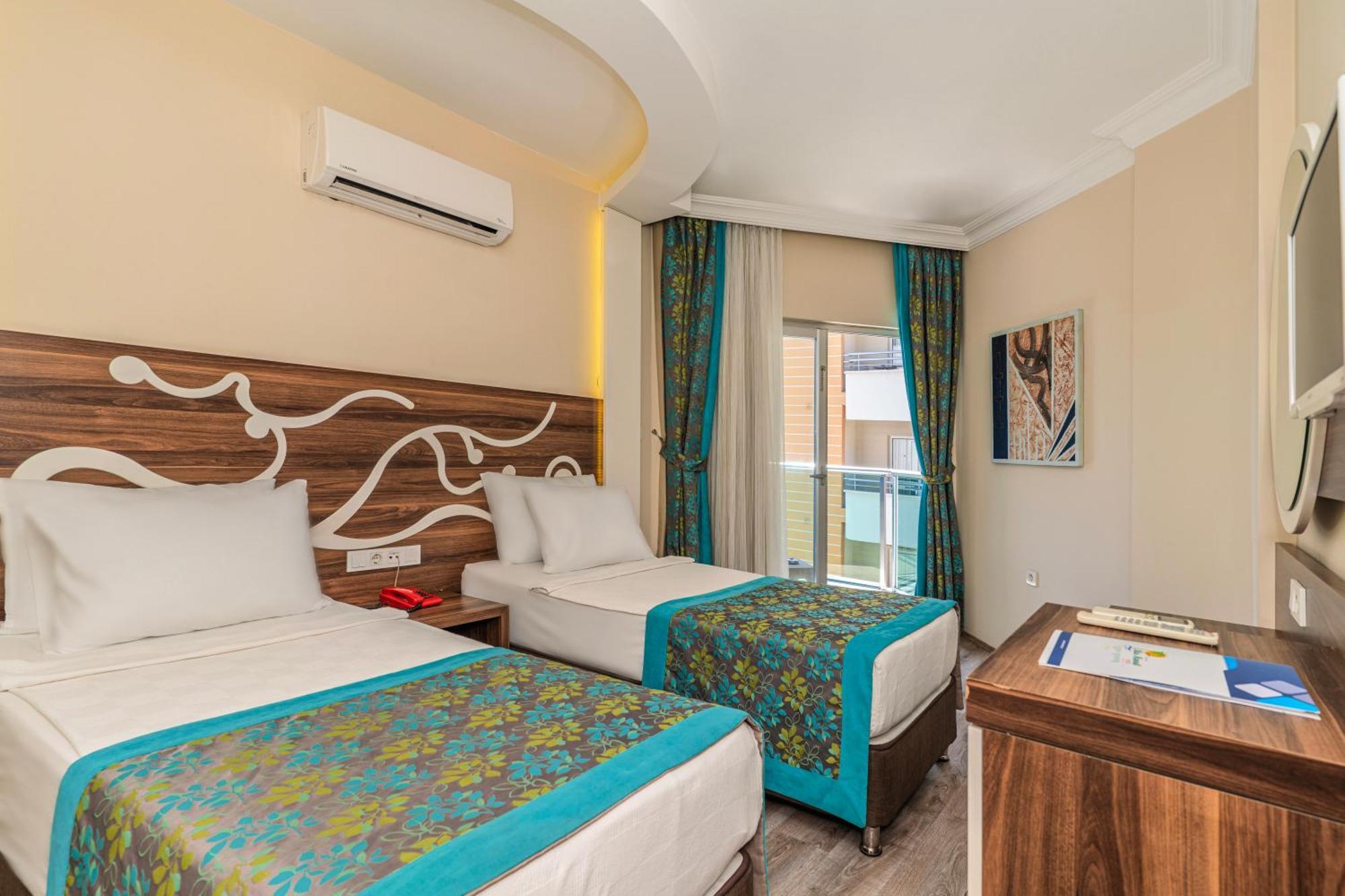 Kleopatra Blue Hawai Hotel Alanya Kültér fotó
