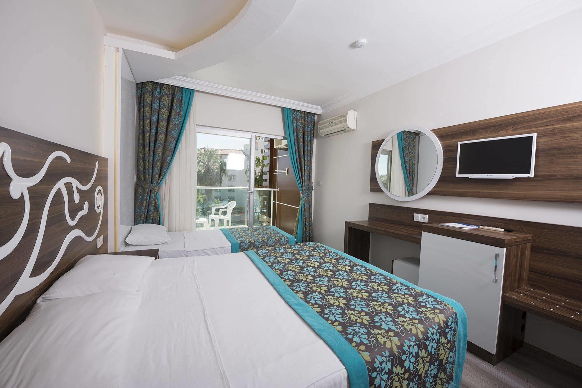 Kleopatra Blue Hawai Hotel Alanya Kültér fotó
